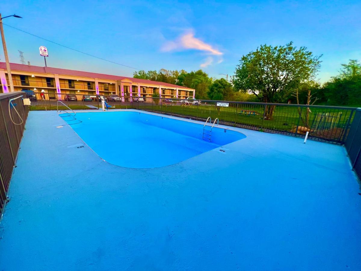Days Inn By Wyndham Athens Exteriér fotografie