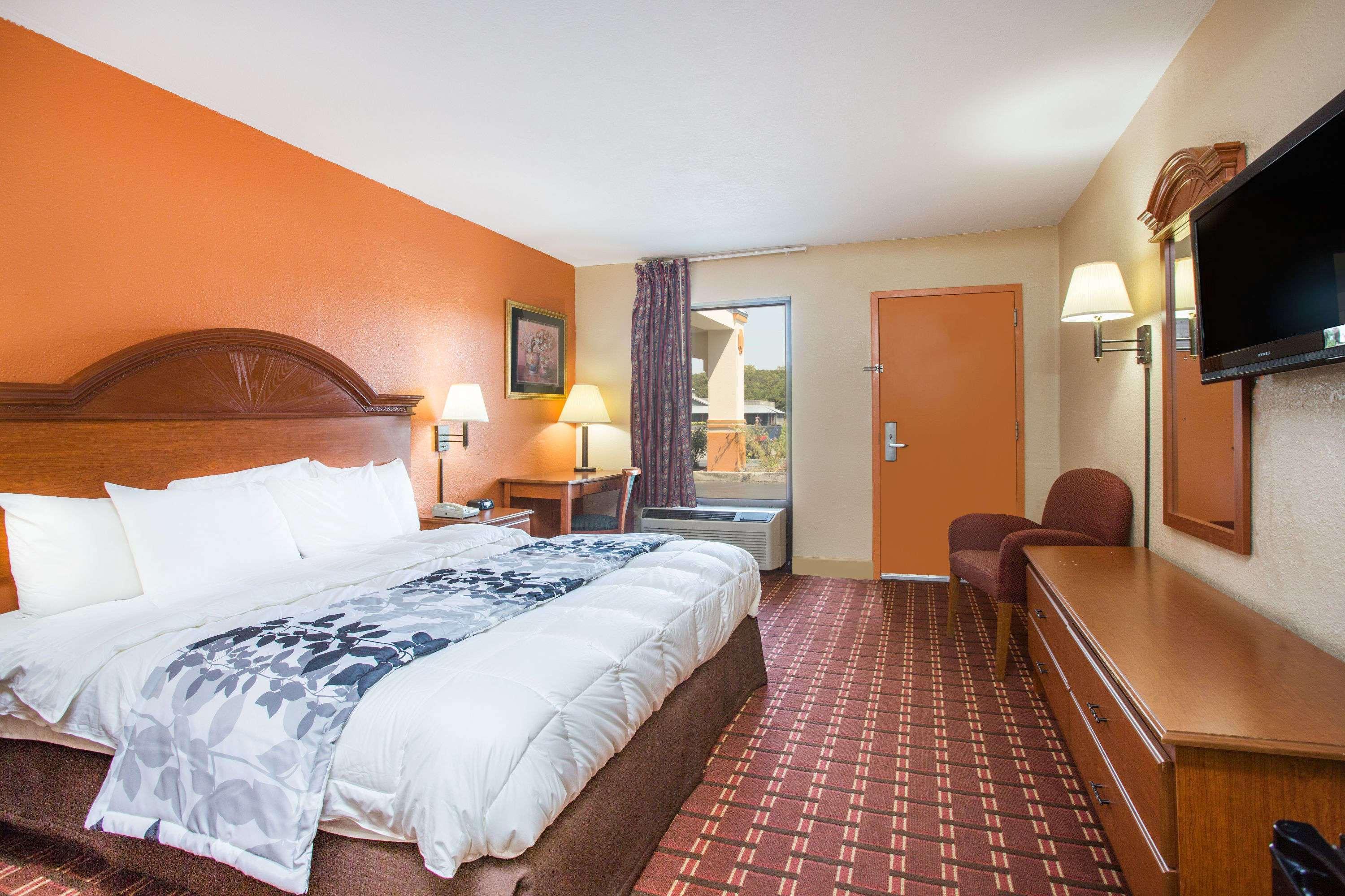 Days Inn By Wyndham Athens Exteriér fotografie